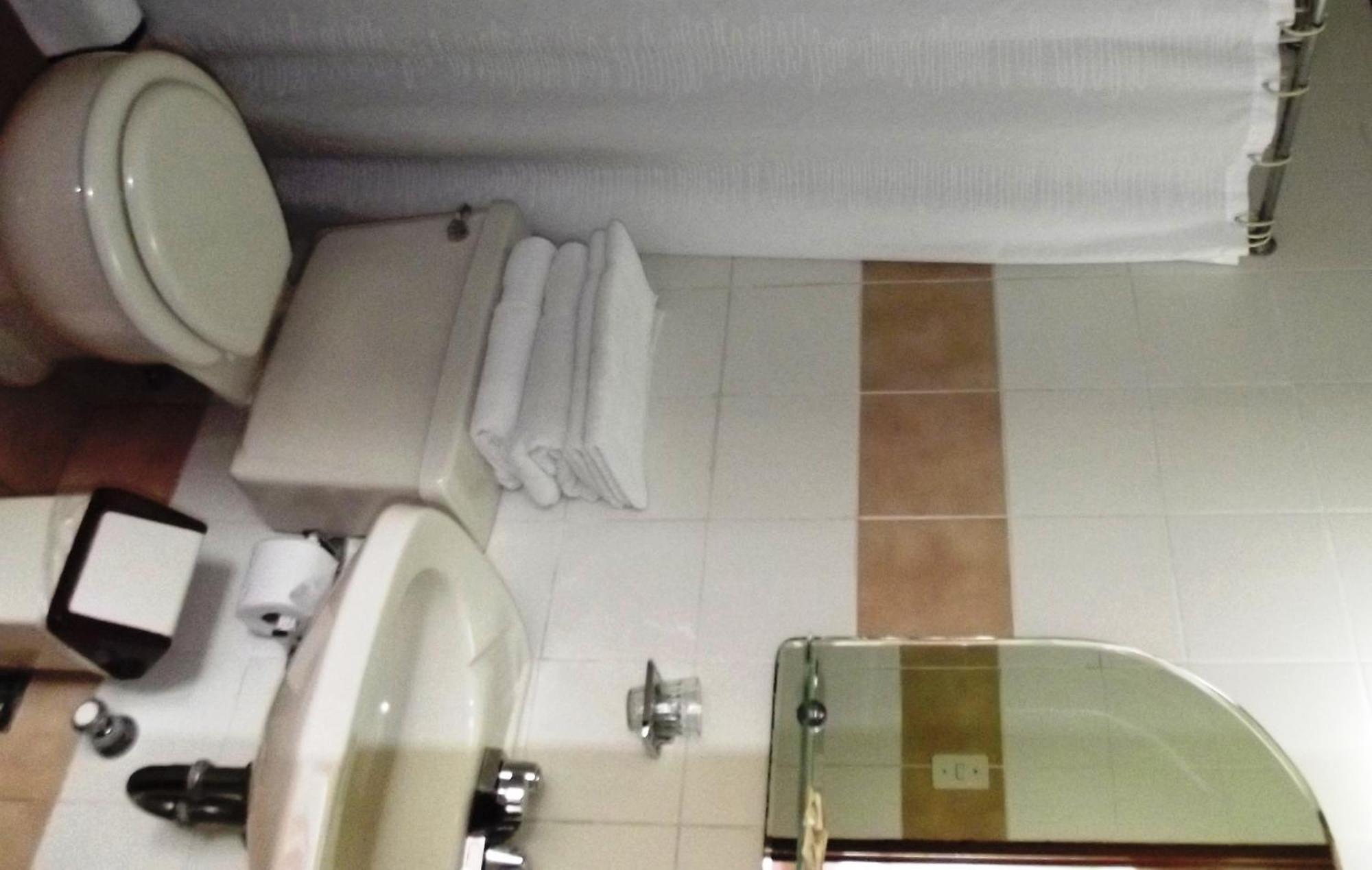 Hostal Gemina Lima Eksteriør bilde
